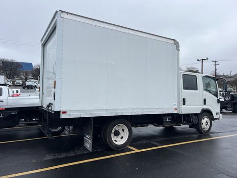 New 2024 Chevrolet Low Cab Forward RWD image 10