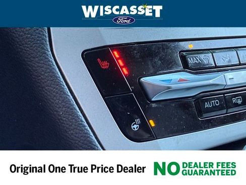 Certified 2022 Ford Explorer XLT w/ Equipment Group 202A image 14