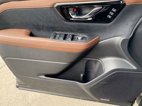 New 2026 Subaru Forester Touring image 13