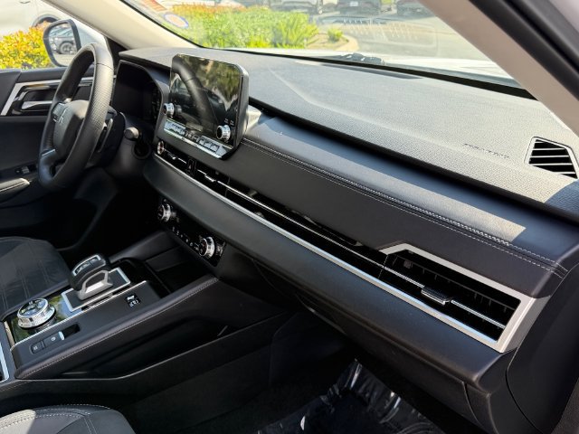 Used 2024 Mitsubishi Outlander Ralliart AWD/4WD image 19