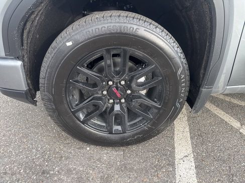 New 2026 GMC Sierra 1500 Elevation image 3