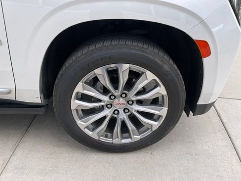 Certified 2022 GMC Yukon Denali AWD/4WD image 22