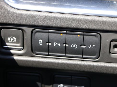 Used 2021 Chevrolet Tahoe RST image 21