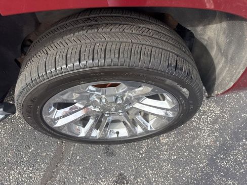 Used 2020 GMC Yukon SLT w/ Premium Edition image 11