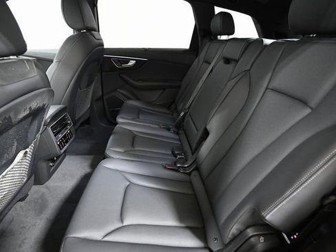 New 2026 Audi Q7 3.0T Premium Plus AWD/4WD image 9