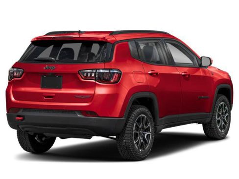 Used 2024 Jeep Compass Trailhawk w/ Trailhawk Elite Group AWD/4WD image 2