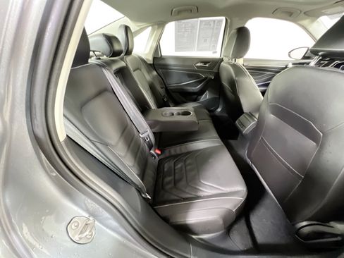 Used 2022 Volkswagen Jetta SEL image 27