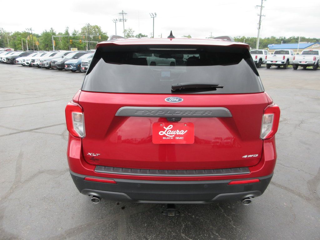 Used 2021 Ford Explorer XLT w/ Equipment Group 202A AWD/4WD image 6