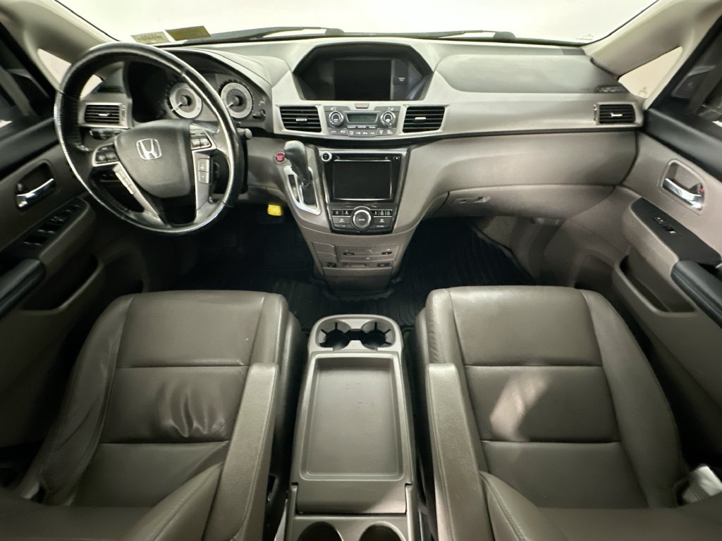 Used 2016 Honda Odyssey Touring Elite image 10