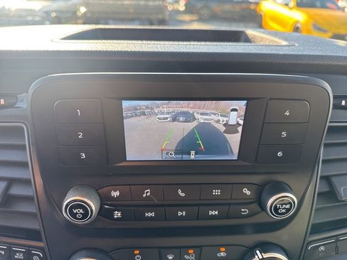 Used 2020 Ford Transit 250 Medium Roof image 16