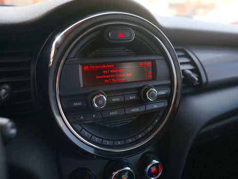 Used 2016 MINI Cooper 2-Door Hardtop FWD image 19