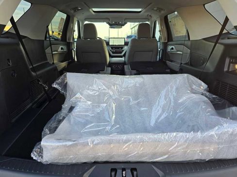 New 2026 Ford Explorer Active w/ Active Comfort Package image 22