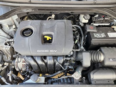 Used 2017 Hyundai Elantra SE w/ SE A/T Tech Package 03 FWD image 34