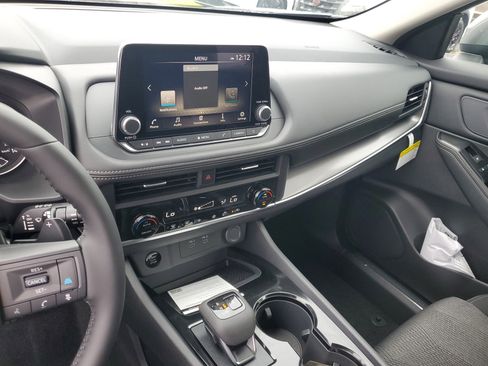 New 2026 Nissan Rogue SV image 12