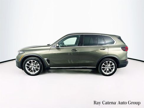 Used 2024 BMW X5 xDrive40i w/ Parking Assistance Package image 4