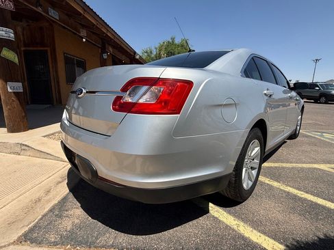Used 2011 Ford Taurus SE FWD image 25