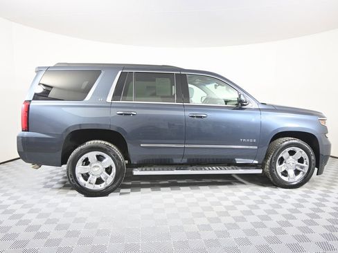 Used 2019 Chevrolet Tahoe LT w/ LT Signature Package image 7