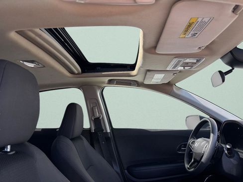 Certified 2022 Honda HR-V EX image 33