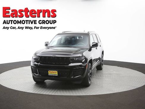 Used 2023 Jeep Grand Cherokee L Laredo AWD/4WD image 55