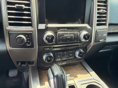 Used 2018 Ford F150 Limited AWD/4WD image 16