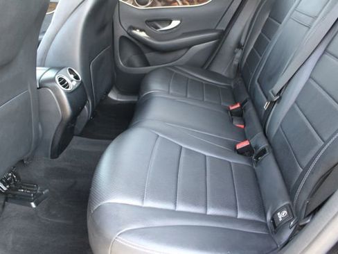 Used 2020 Mercedes-Benz GLC 300 4MATIC image 33