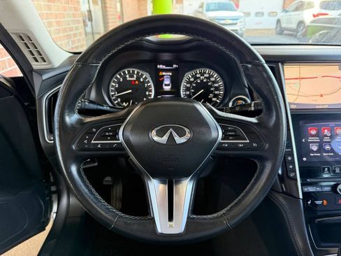 Used 2018 INFINITI Q50 Luxe w/ Essential Package (3.0T Luxe) AWD/4WD image 34