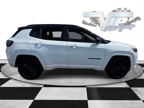 Used 2023 Jeep Compass High Altitude AWD/4WD image 3