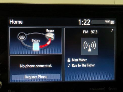 Used 2022 Toyota Highlander LE image 3