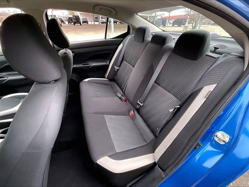 Used 2020 Nissan Versa SV image 19