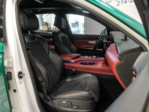 Used 2022 Genesis GV70 3.5T Sport w/ Sport Prestige Package AWD/4WD image 49