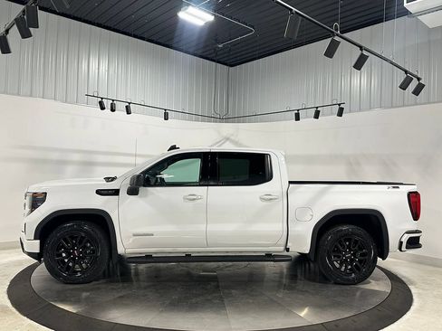 Used 2023 GMC Sierra 1500 Elevation AWD/4WD image 18