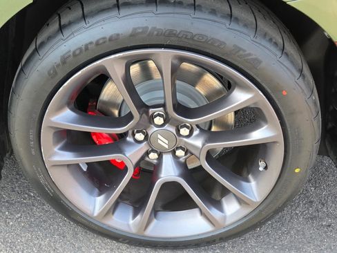 Used 2023 Dodge Charger R/T w/ Performance Handling Group RWD image 12