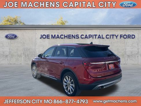 Used 2022 Lincoln Corsair FWD w/ Premium Package image 6