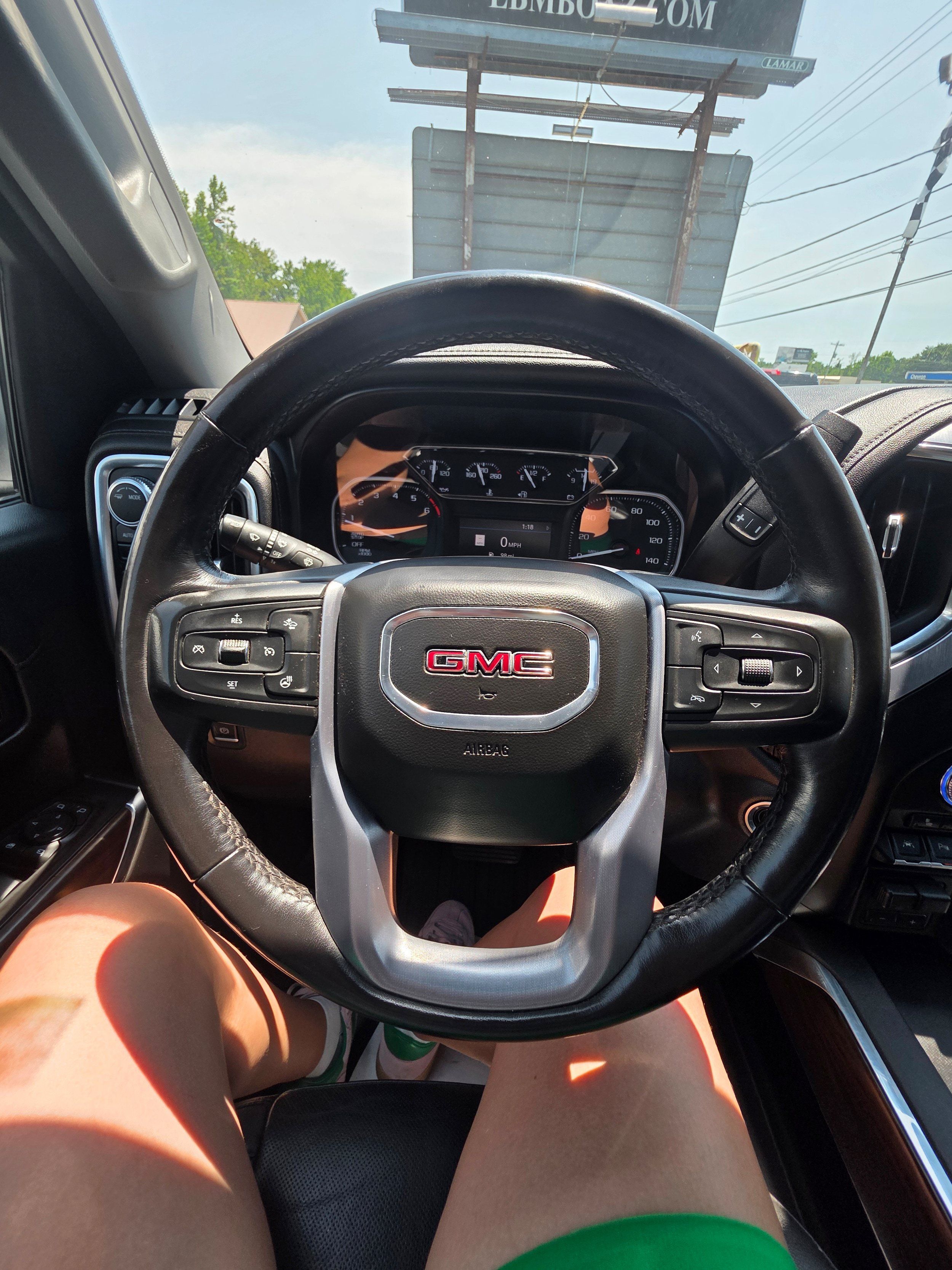 Used 2021 GMC Sierra 1500 SLT w/ SLT Premium Plus Package AWD/4WD image 9