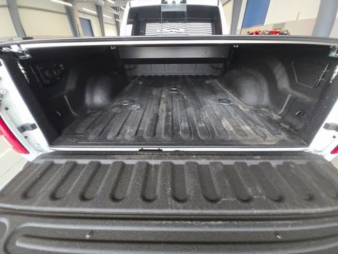 Used 2025 RAM 3500 Laramie AWD/4WD image 23
