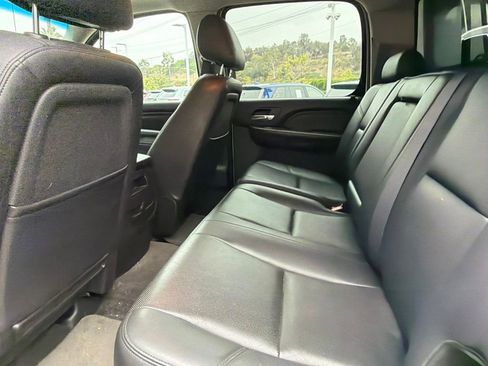 Used 2011 GMC Sierra 2500 Denali AWD/4WD image 6