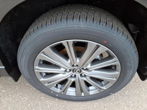 New 2025 MAZDA CX-5 Signature image 9