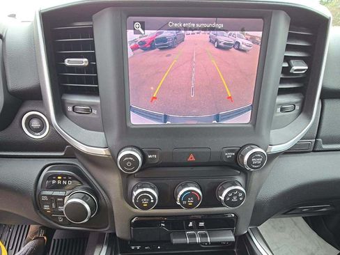 Used 2019 RAM 1500 Big Horn AWD/4WD image 13