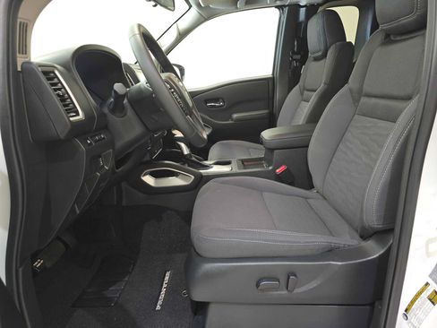 Used 2024 Nissan Frontier SV w/ SV Convenience Package RWD image 20