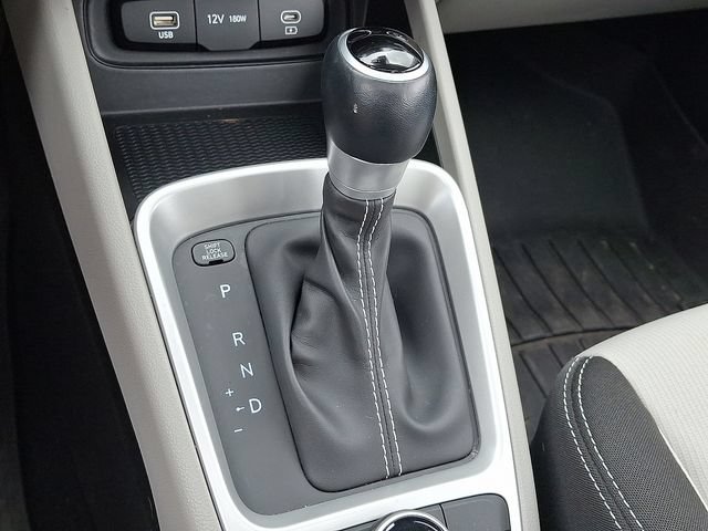 Certified 2024 Hyundai Venue SEL FWD image 15