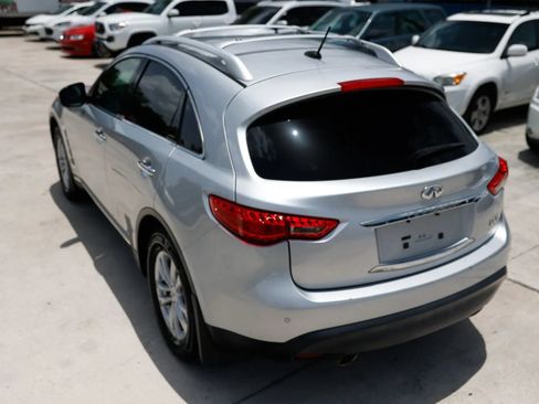 Used 2011 INFINITI FX35 2WD w/ Premium Pkg image 4