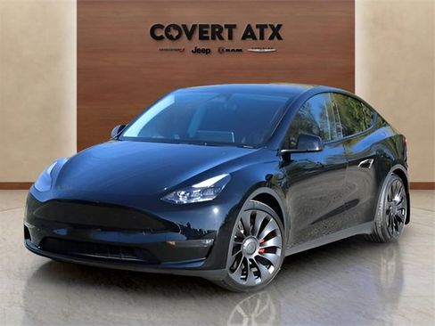 Used 2023 Tesla Model Y Performance image 1