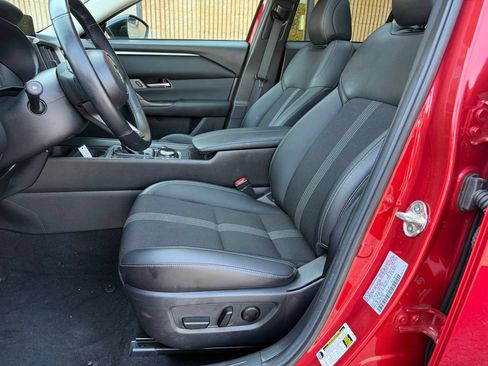 Used 2025 MAZDA CX-50 AWD 2.5 S w/ Premium Package image 15