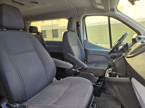 Used 2017 Ford Transit 350 XLT RWD image 26