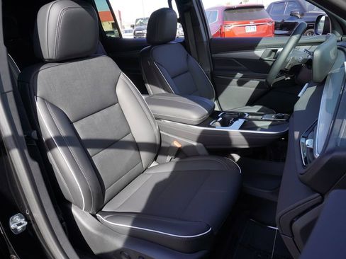 New 2026 Buick Enclave Preferred image 13