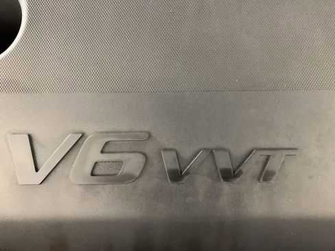 Used 2018 Buick Enclave Premium w/ Experience Buick Package image 45