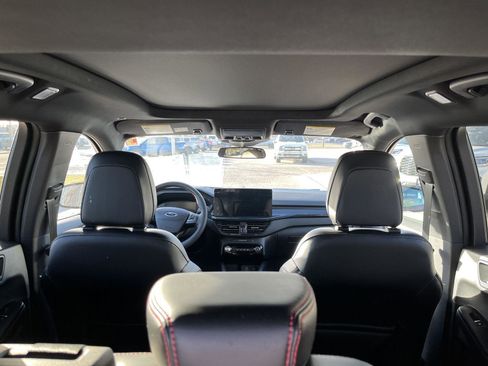 Used 2023 Ford Escape ST-Line w/ Tech Pack #1 image 11