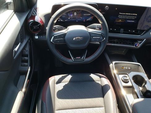 New 2026 Chevrolet Equinox RS w/ Safety and Technology Package AWD/4WD image 9