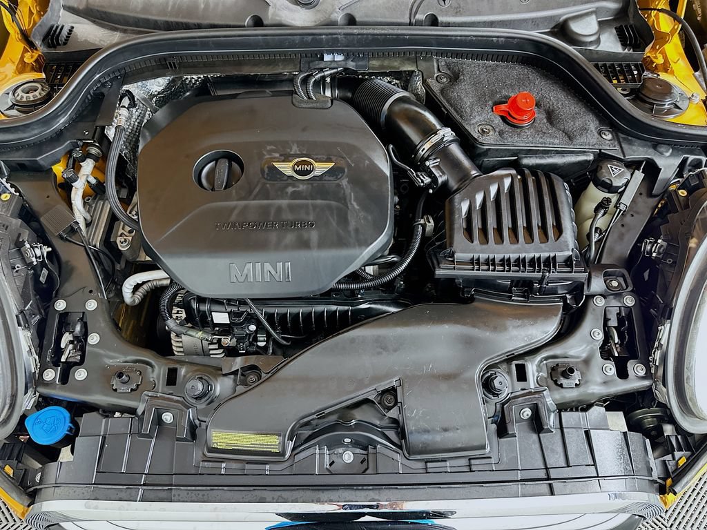 Used 2015 MINI Cooper 2-Door Hardtop FWD image 28