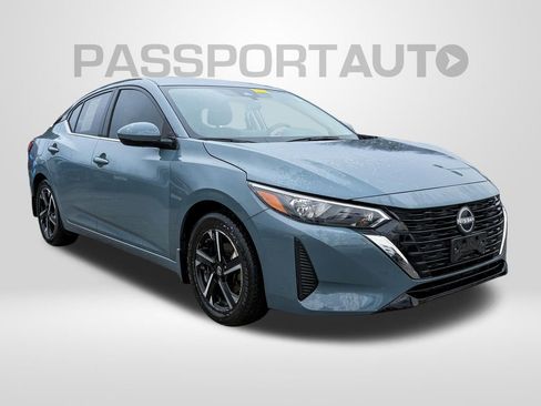 Used 2024 Nissan Sentra SV w/ Trunk Package image 2